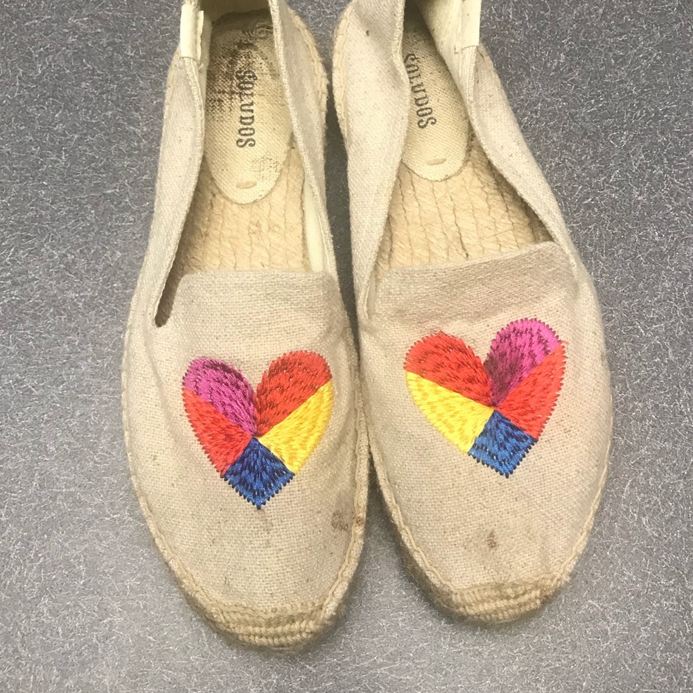 Soludos platform slippers with embroidered hearts